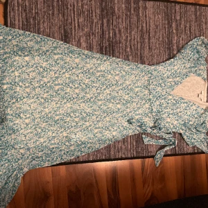 Klänning - Helt oanvänd