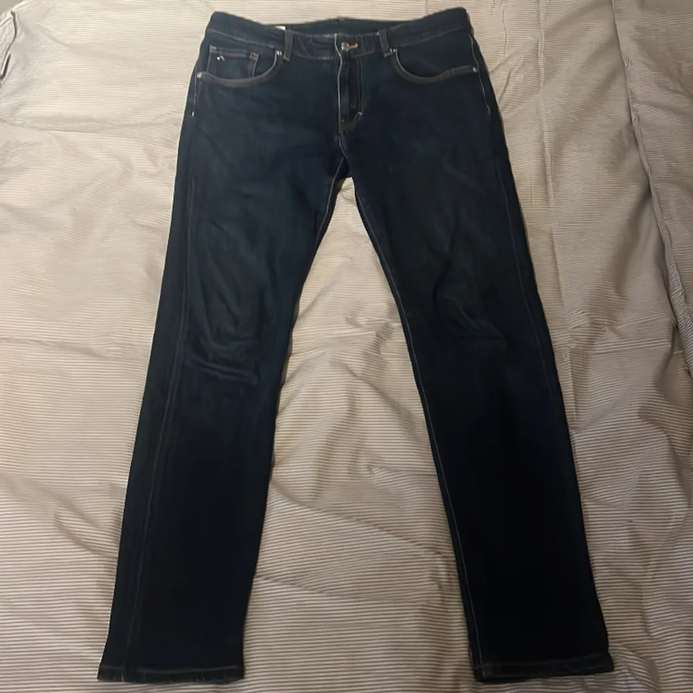 J.Lindberg jeans i storlek W32 L34. Jeans & Byxor.