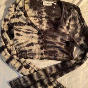 Gullig baktik topp💕 - Säljer då den inte kommer till användning! Nyskick!💕