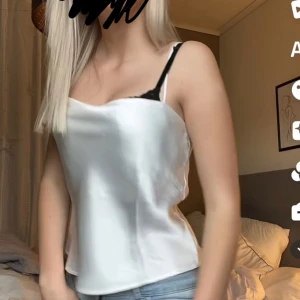 Satinlinne - Använd men i fint skick💓