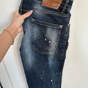 Dsquared2 jeans  - Väldigt snygga jeans 