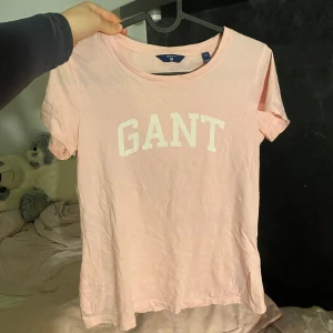 Gant t shirt - Bra skick, använd fåtal gånger