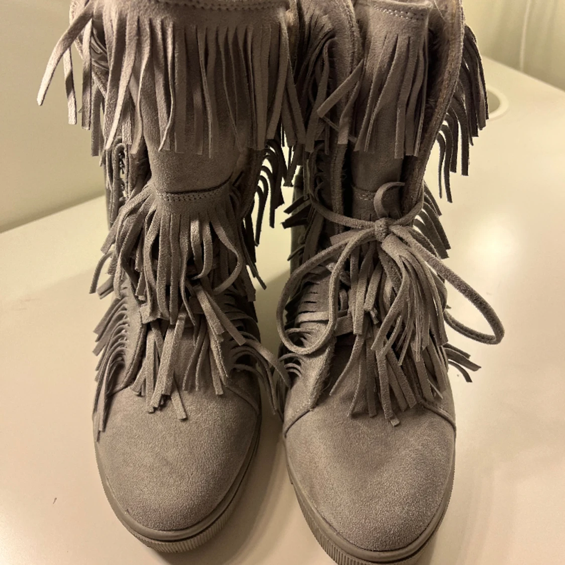 Skor med fransar - 91