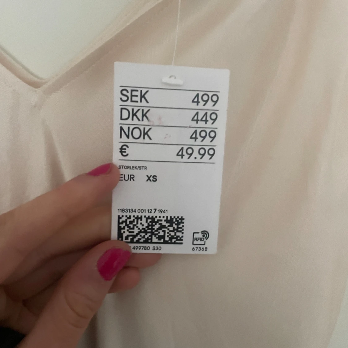 lång silkes klänning hm - 91