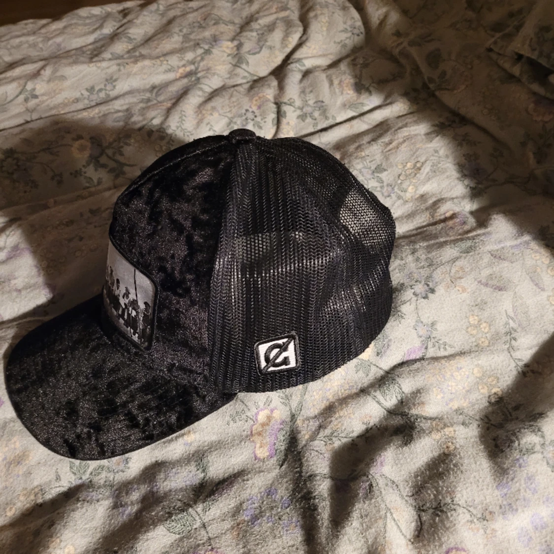 Velvetkeps. Byter gärna! - 90