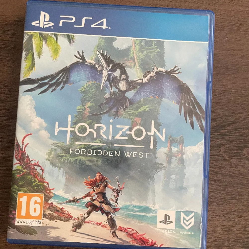 Horizon Forbidden West till PS4. Spelat fåtal gånger.. Övrigt.