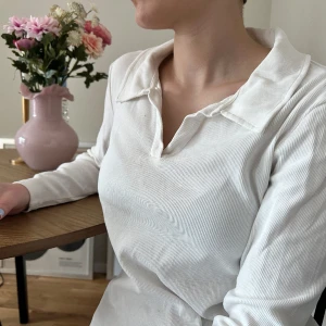 Vit tröja  - Vit tröja från Vero Moda🤍