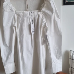 Söt sommarklänning NA-KD - Ny med prislapp. 