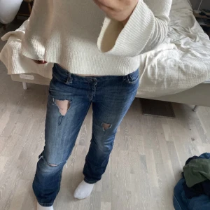 Lågmidjade jeans  - Jag säljer dessa jätte fina jeans ❤️ skriv om ni har frågor!! 