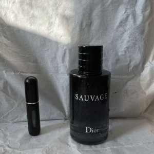 Dior sauvage 5ml sampel - Diors ”bästa” parfym 5ml Köp för bra priser!