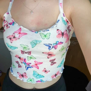 Linnen - 3 linnen av samma modell i olika färger/mönster🌸 alla tre för 50kr tillsammans!