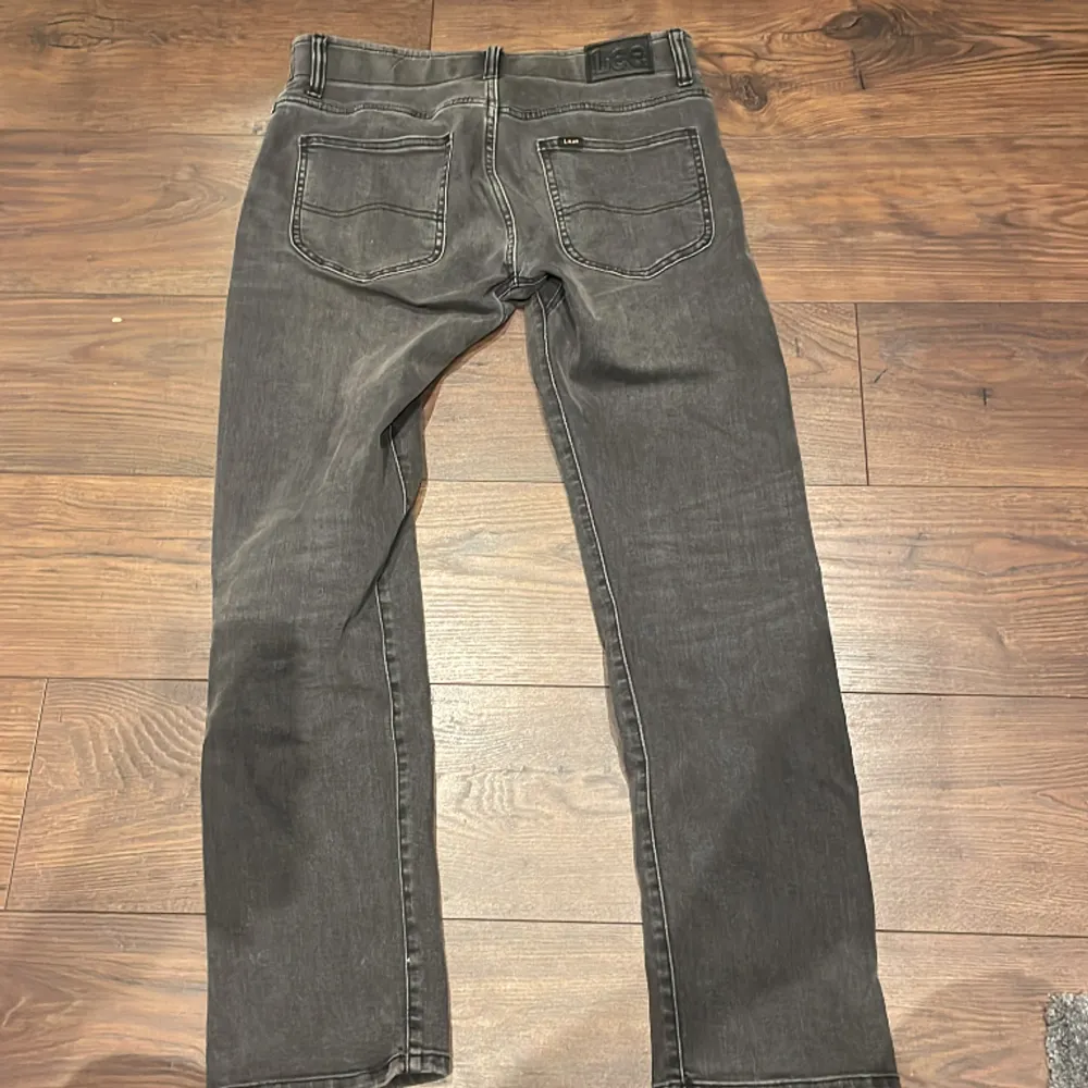 Lee jeans i fint skick, inga defekter. Storlek W33 L32. Jeans & Byxor.