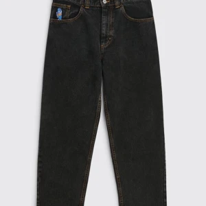 polar 93 - Polarskate jeans i modellen 93 i färgen washed black, säljer då de är för långa för mig som är 160cm, nypris 1300🌟