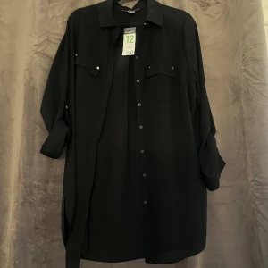 Skjorta/blus - Blus/skjorta helt ny köpt från primark