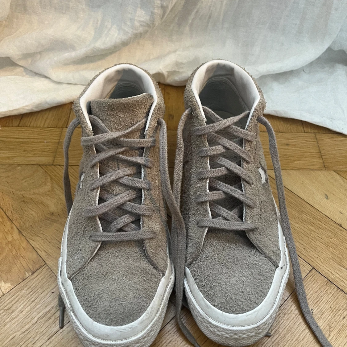 Beigea Converse  - 90