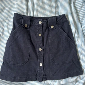 Zara kjol  - Super snygg och söt kjol från Zara i storlek S men passar även XS💙