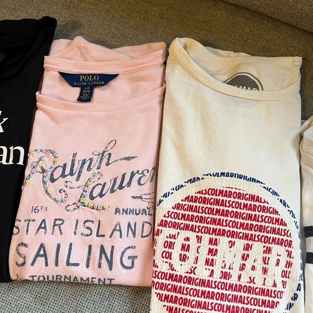 Sex stycken t-shirts från Peak, Polo & Colmar i stl 160, 12-14 och 16 år.. T-shirts.
