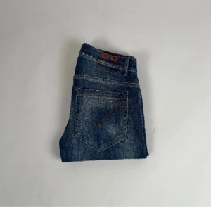 Dondup jeans - Dondup jeans fint skick storlek 28 skriv vid frågor samt intresse 