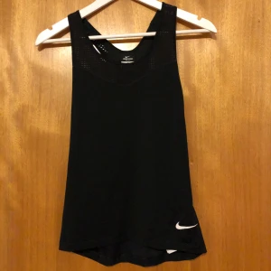Nike tränings linne  - Nyskick 