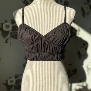 Svart topp - Svart topp