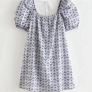 Otherstories klänning - Supersöt klänning som inte kommer till användning! Perfekt till sommaren💗