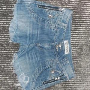 Y2k, 2000s jeans shorts - Jeans shorts från "Fascinate"
