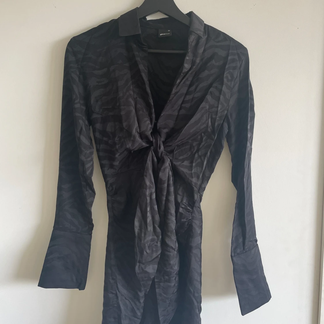 Klänning från gina