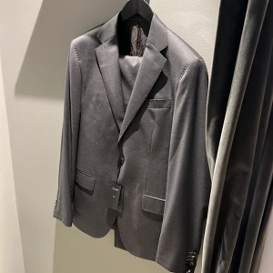 Kostym sand Copenhagen  - Storlek 50 Aldrig använd 