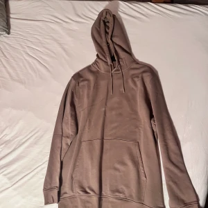 Dressman hoodie  - •10/10 •Helt oanvänd  •sitter litet i storlek  •nypris ca 800