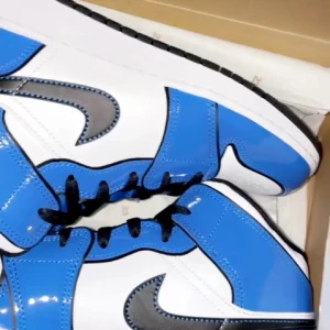 Nike air jordans signal blue - Nike