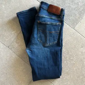 Säljer dessa knappt använda tiger of Sweden jeans | style: Evolve | Storlek: 30 32 | nypris: 1500kr