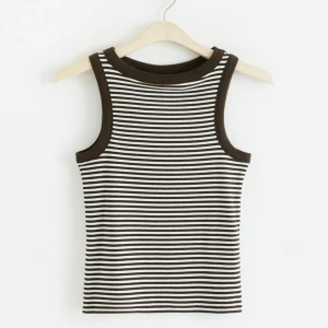 Randigt linne från Lindex  - Snyggt linne från Lindex i storlek small. 