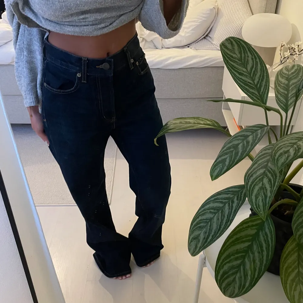 Coola jeans som ej kommer t användning helt nya är dem!. Jeans & Byxor.