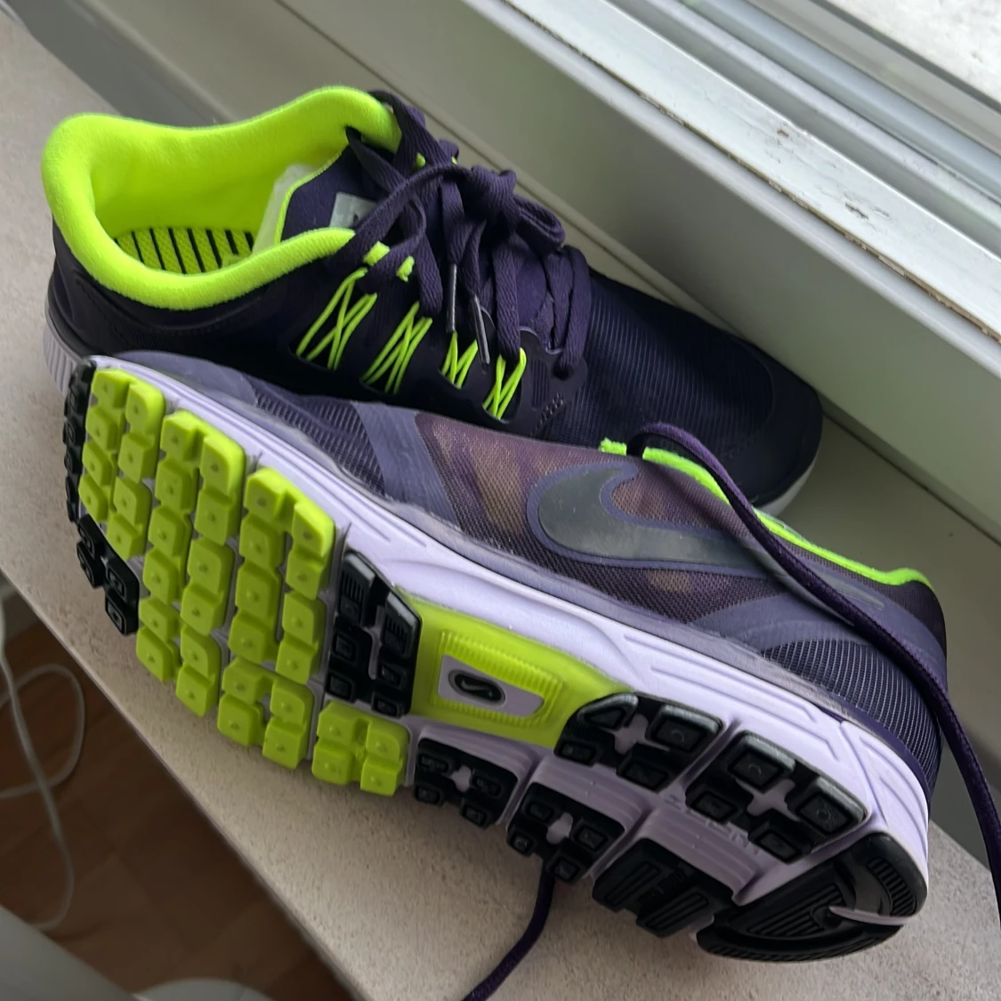 Nike Zoom Vomero+ 8 Shield - 90