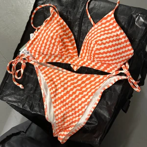 Bikini H&M - Helt oanvänd med lapparna kvar. 