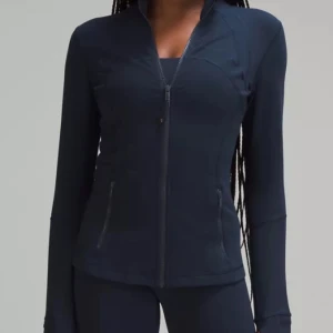 Lululemon kofta - Mörkblå lululemon kofta i ganska bra skick (kan diskutera priset)