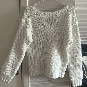 Vit stickad tröja - Supermysig vit stickad tröja🤍