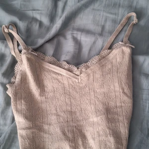 Ljusgrönt linne - Ljusgrönt linne från Newyorker inga skador, bra skick, storlek XS