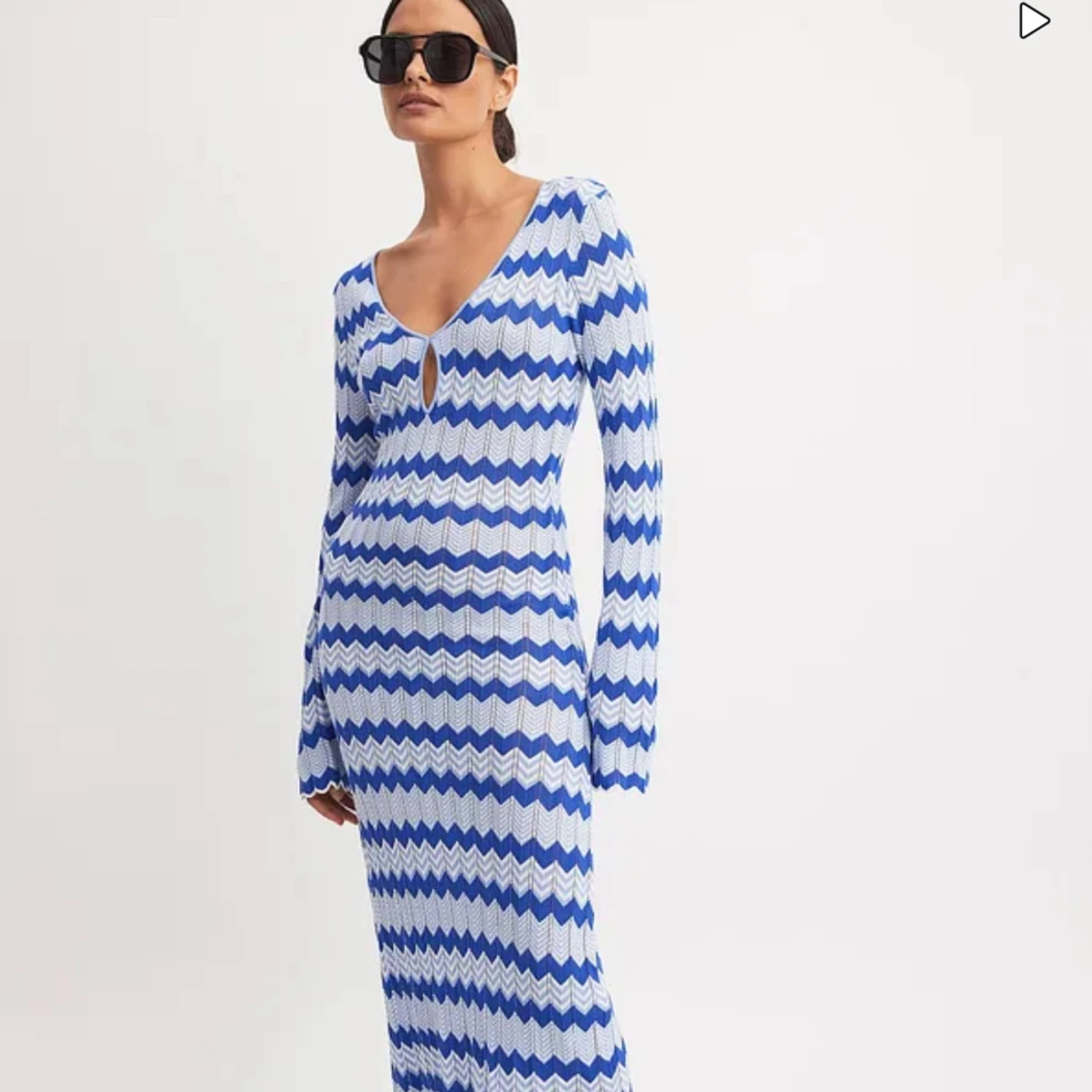 Stickad sommarklänning 