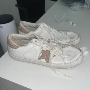 Stjärn skor  - Super coola stjärn skor som inte längre finns att köpa 😇