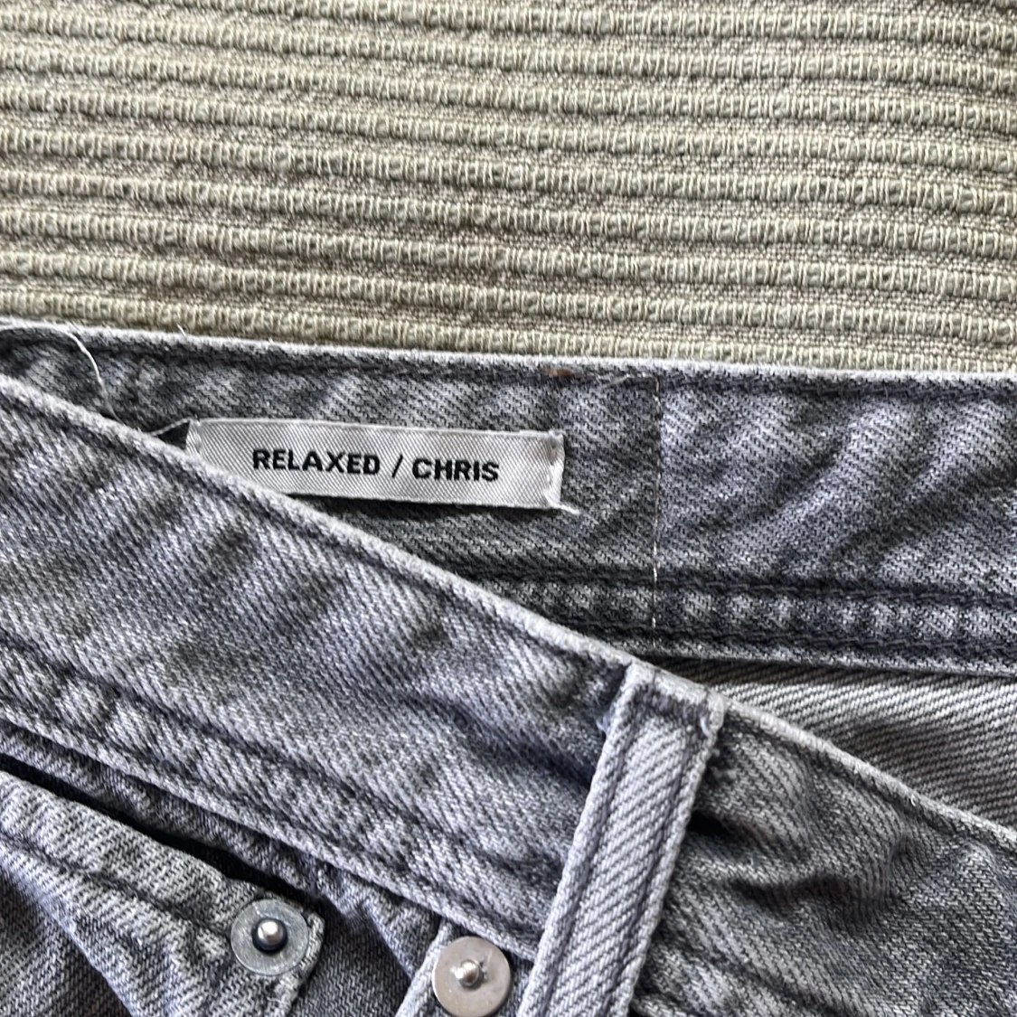 Grå jeans från Jack & Jones - 92