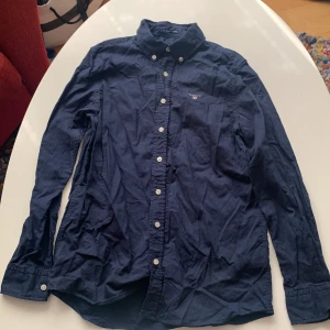 Gantskjorta  - Gantskjorta  Bra skick, lite använd 