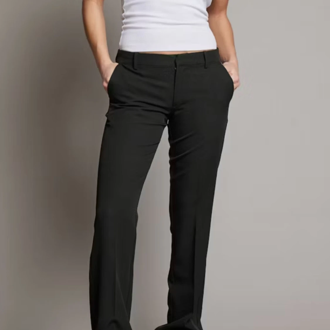 Lågmidjade kostymbyxor