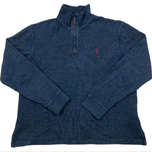 Ralph Lauren Half-Zip Sweater  - Svart halfzip tröja från Ralph Lauren i bra skick! Storlek M, ställ gärna frågor!😊