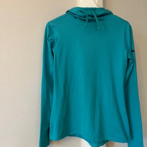 Träningströja Nike  - Knappt använd 
