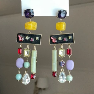 Zara örhängen - Aldrig använda. Rätt tunga. 