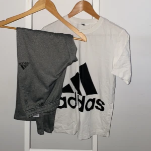 Adidas set - Använder inte mer. Skick 9/10. Byxor storlek M Tröja S Pris- 139kr