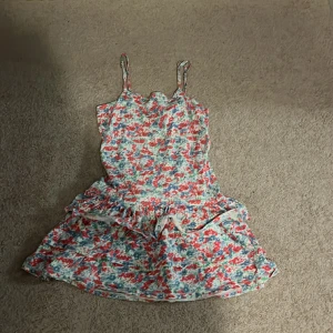 Klänning  - Liten kort sommar klänning 