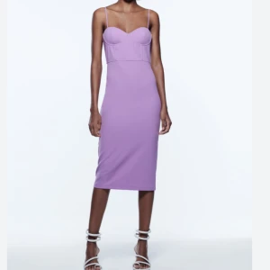 Zara klänning s - Snygg klänning med korsett