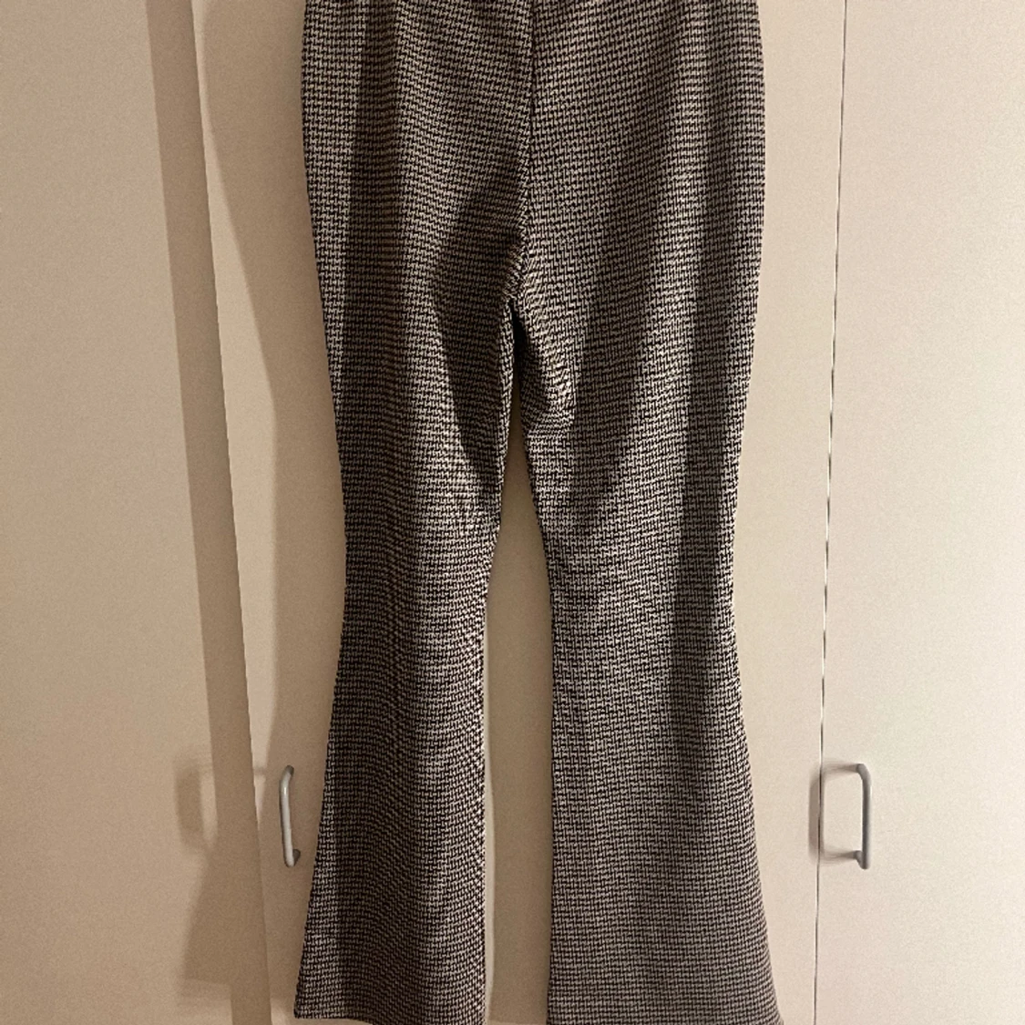 Mönstring kostymbyxor H&M  - 90
